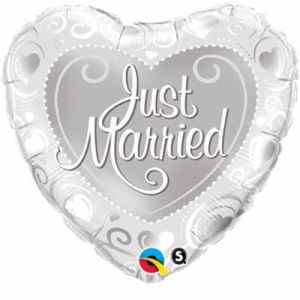 Q15816.jpg Qualatex Balloons Just married Silver Hearts 45cm Each